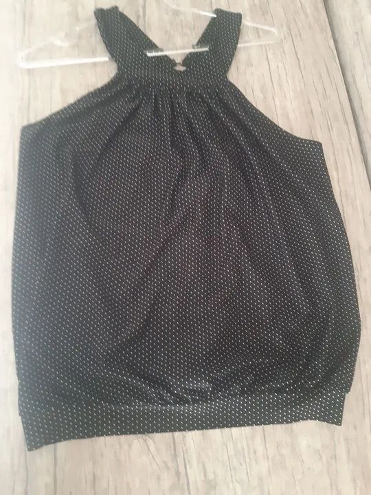 Blusa feminina preta com bolinhas - Foto 2