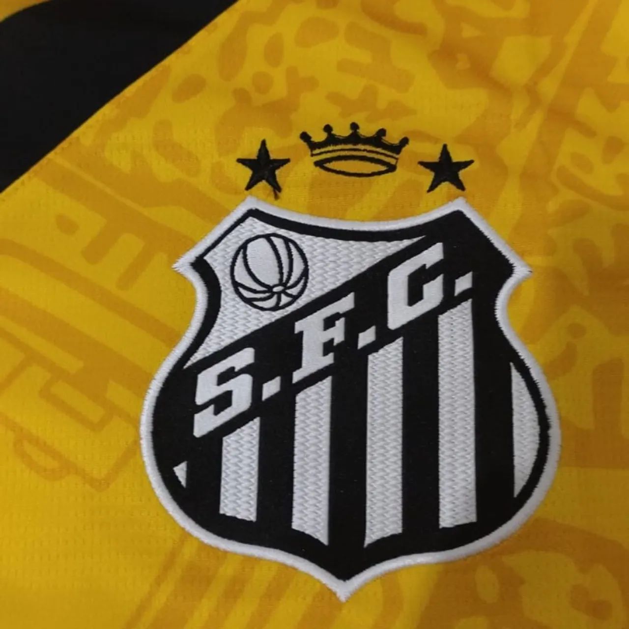 Camisa de Futebol Santos- Umbro -  Tamanho M. G.GG Nova - Foto 5