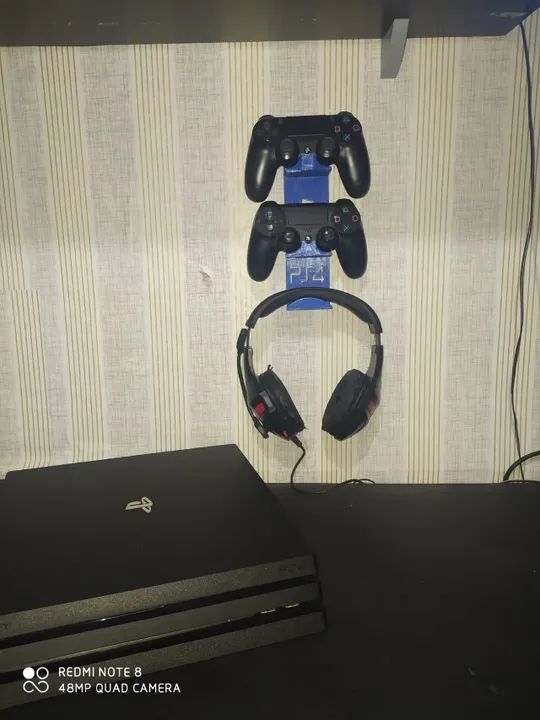 Suporte De Parede Para 2 Controles E 1 Headset De Xbox Ps3 Ps4 - Foto 2
