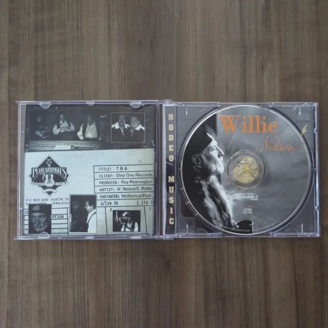 CD Willie Nelson / Curtis Potter Six Hours At Pedernales CDs, DVDs