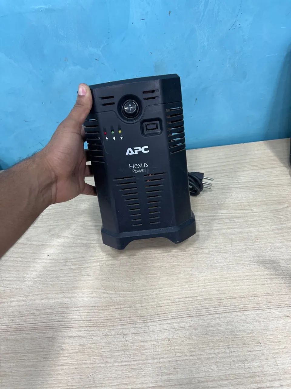 UPS APC Hexus Power 500W