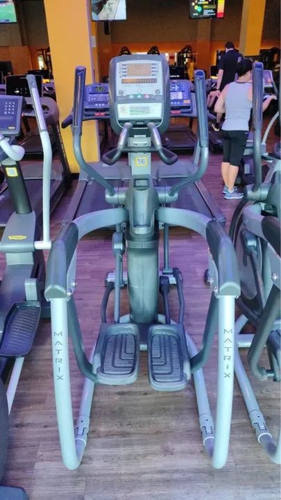 Elíptico Matrix 07 unidades disponíveis a pronto entrega weberson  - Foto 5