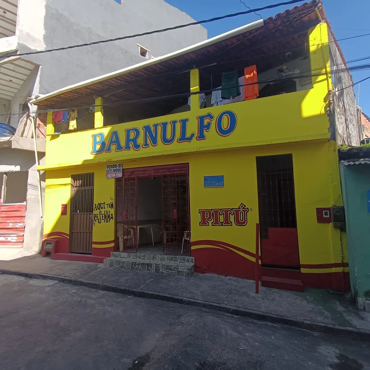 Casa com ponto comercial