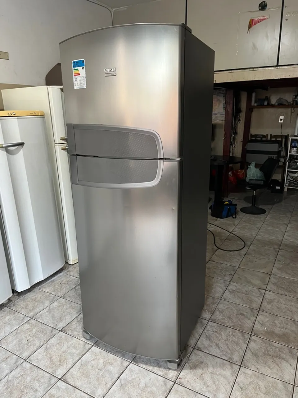GELADEIRA DUPLEX INOX FROST FREE BEM CONSERVADA VOLTAGEM 220