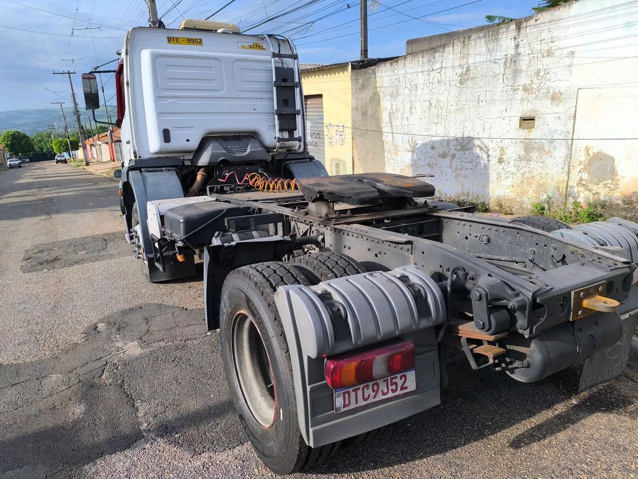 Caminhão Mercedes-Benz 1933 Axor motor novo recém feito inteiro - Foto 2