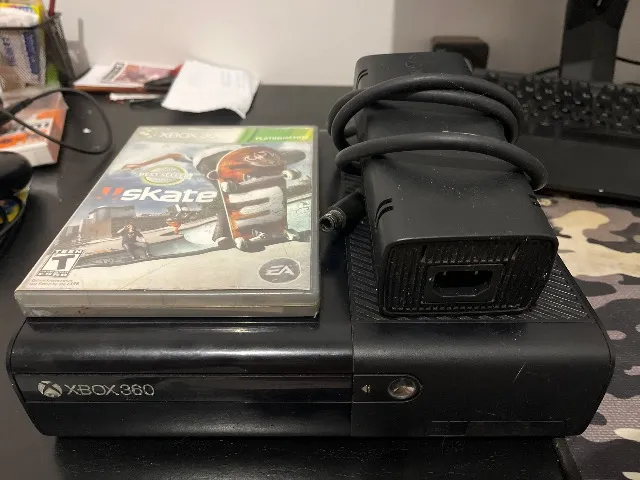 Xbox 360 super slim - Sem controle