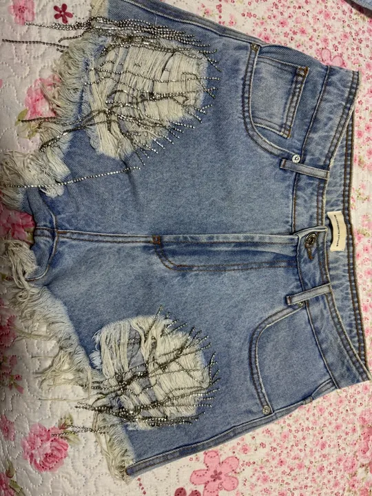 Short Jeans Destroyed com Strass My favorite