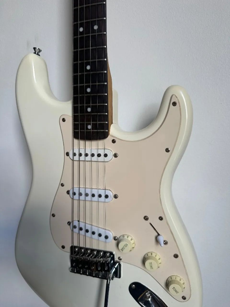 Guitarra Squier Bullet Stratocaster - Foto 2