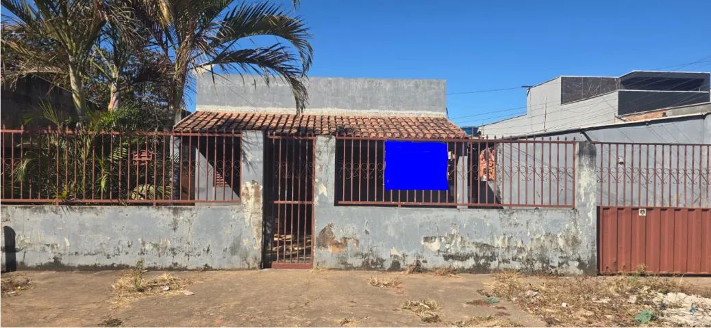 LOTE COM CASA NO CENTRO DE  SANTO ANTÔNIO DO DESCOBERTO