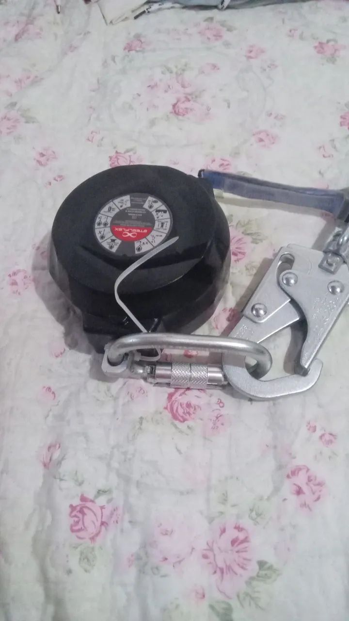 Equipamento de segurança64167758046210122
