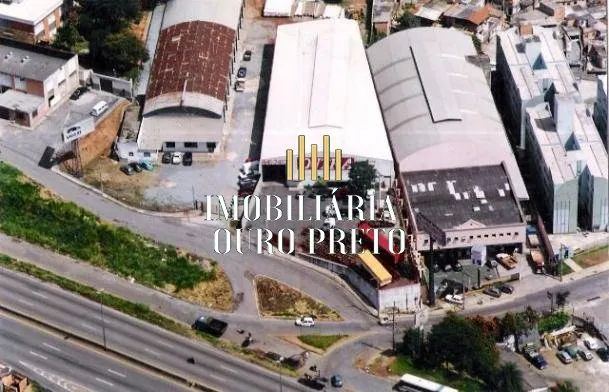 Galpão com 3000m² á venda no Bairro Universitários. - Foto 4