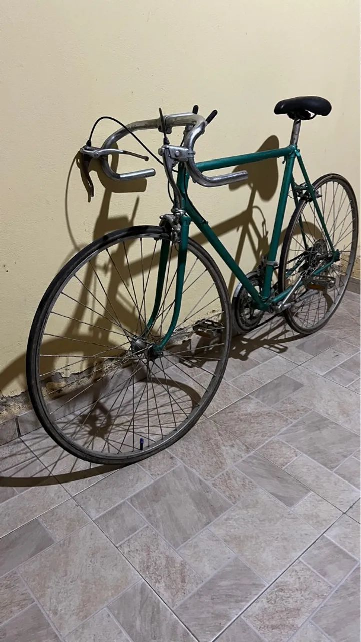 Bicicleta de estrada verde vintage - Foto 4