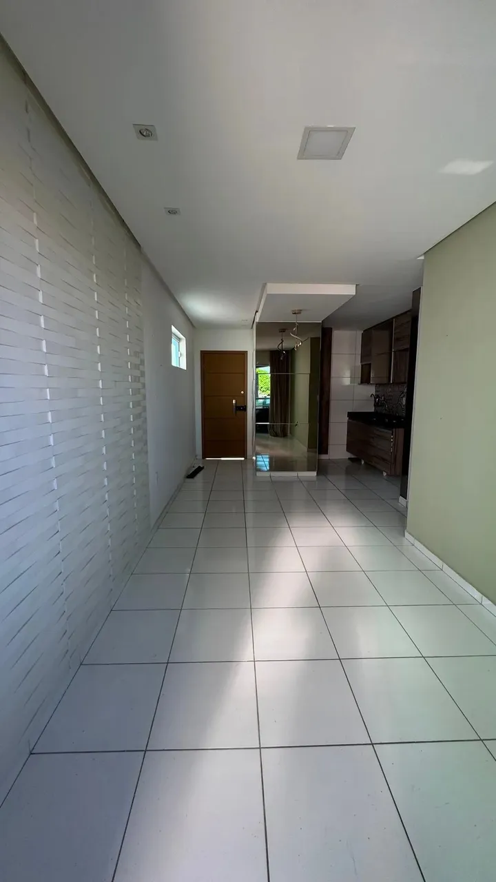 Apartamento de 2 quartos com suíte e varanda no Cristo