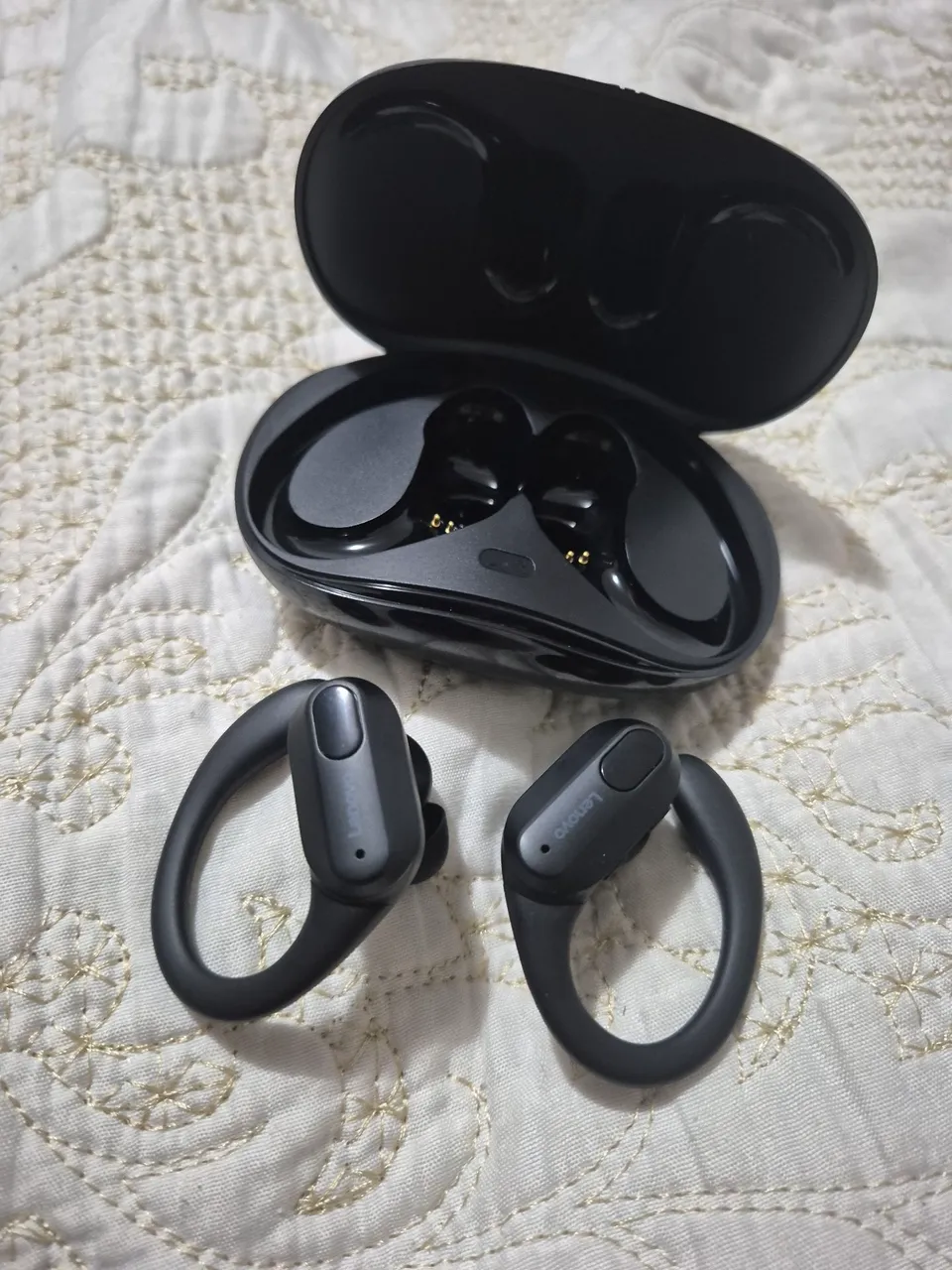 Fone de ouvido Lenovo XT80 com gancho esportivo - Novo!
