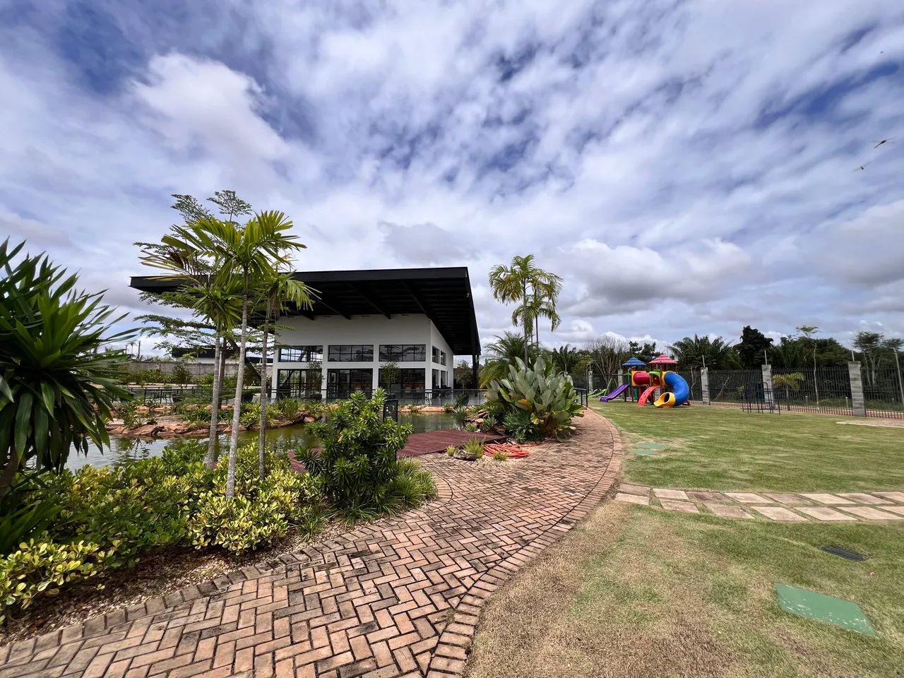 Terreno de 329m² à Venda no Condomínio Platini Urban Park - Sol da Manhã! - Foto 5
