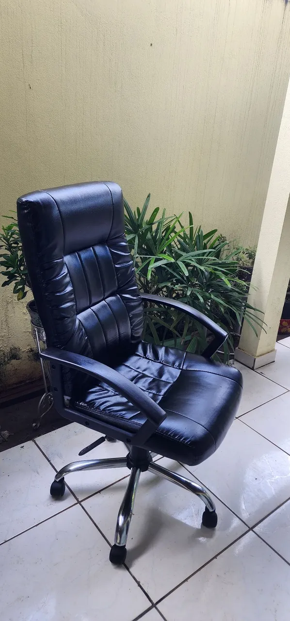 Cadeira Executiva Office Preta