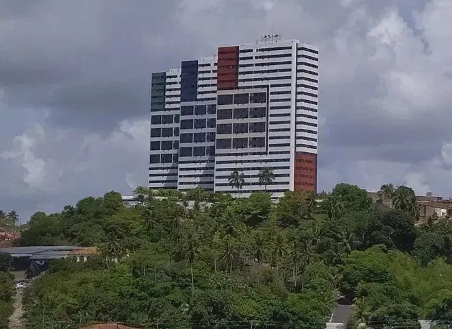 Imóvel para aluguel possui 110 metros quadrados com 3 quartos em Mangabeiras - Maceió - AL