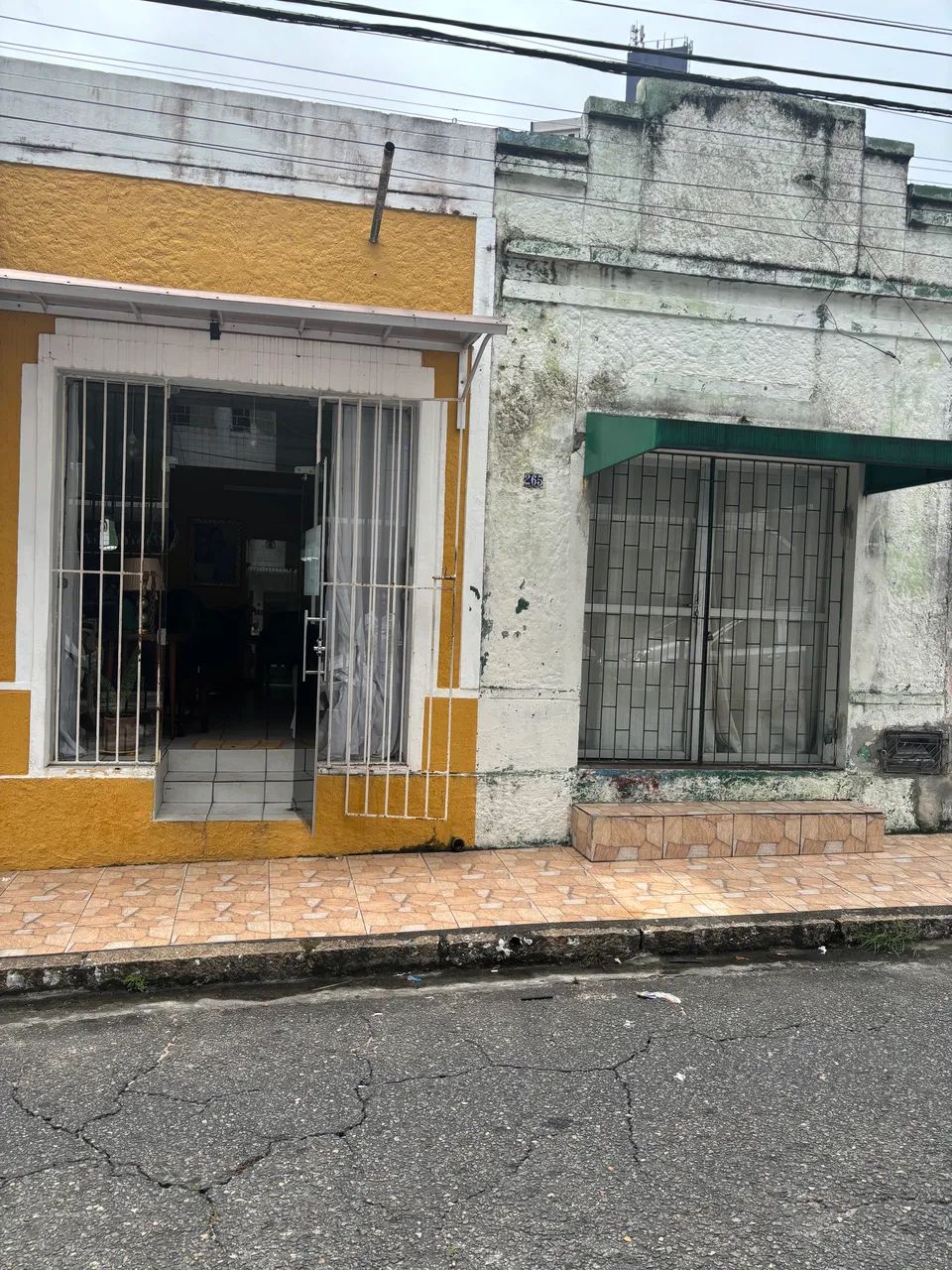 Casa com ponto comercial no centro com 3 quartos  - Foto 2