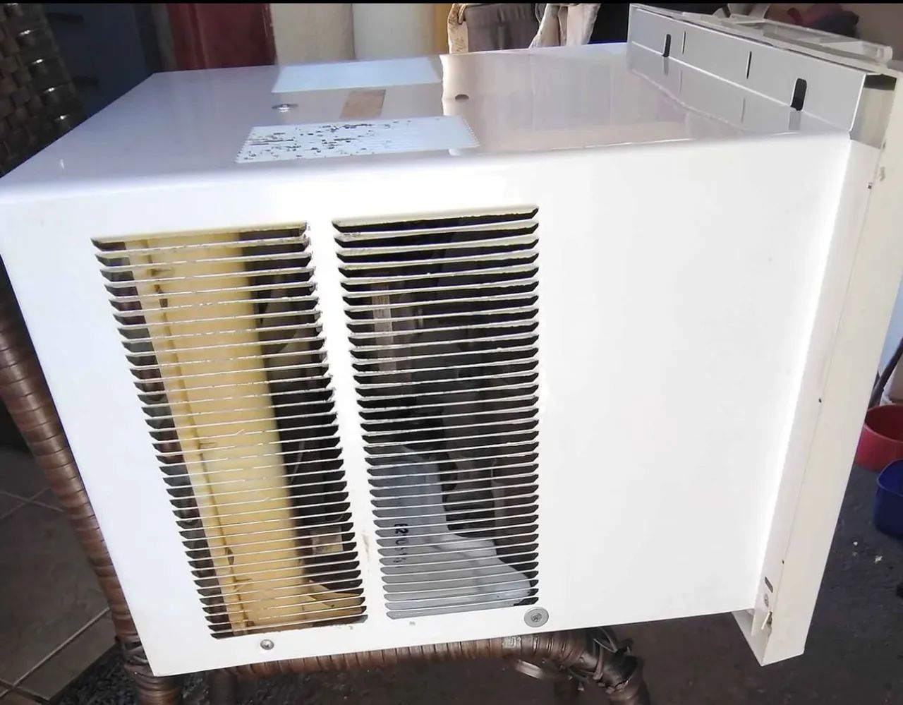 Ar Condicionado Springer 10 mil BTUs 220w com controle  - Foto 4