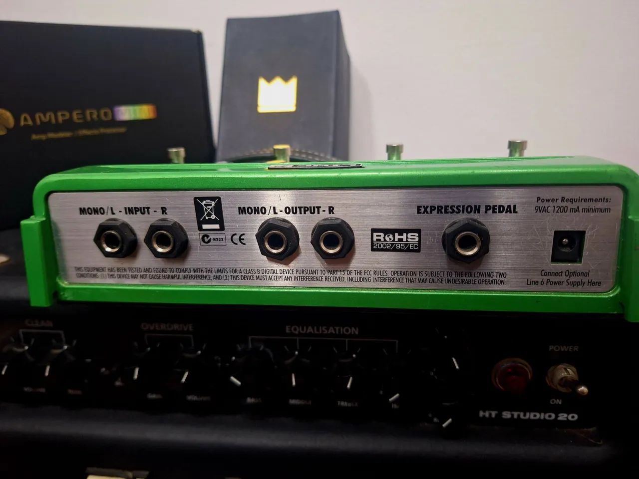 Line 6 DL4 Delay Modeler - Efeito Delay e Looper Profissional