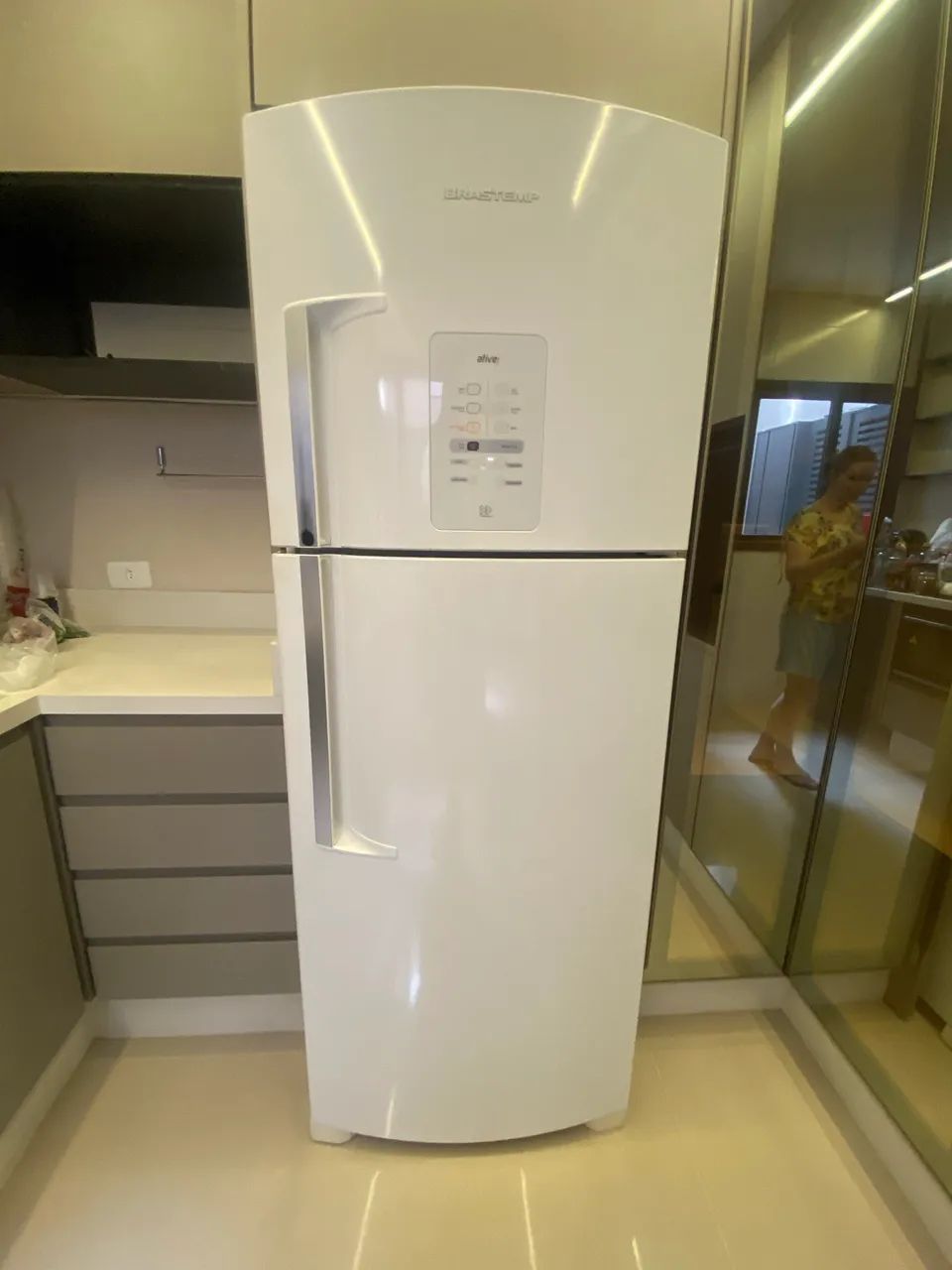 Geladeira Brastemp 429 litros no Cajuru 