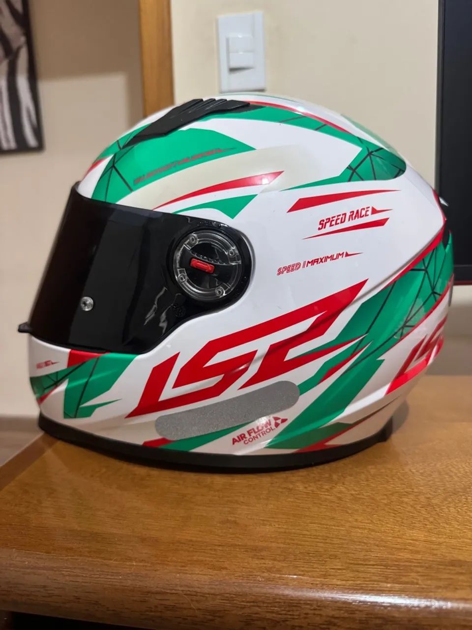 Capacete LS2 Moto - Verde, Branco e Vermelho - Foto 2