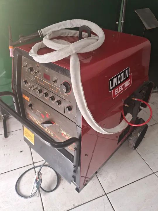 Solda Aluminio AC.DC Lincoln Electric 380 Amperes  - Foto 2