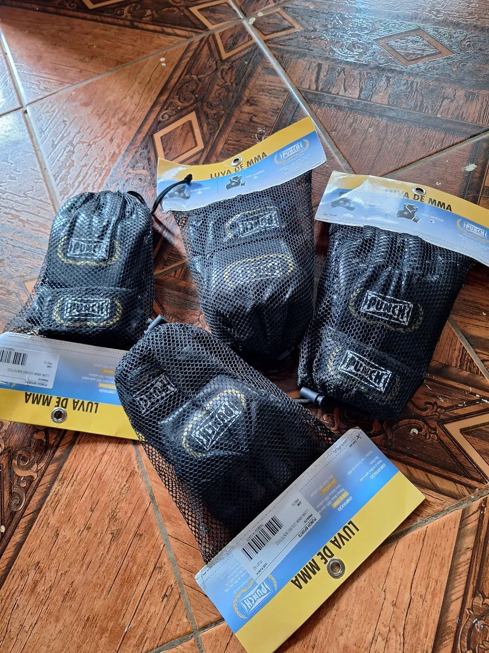 Luvas de MMA Punch - Novas