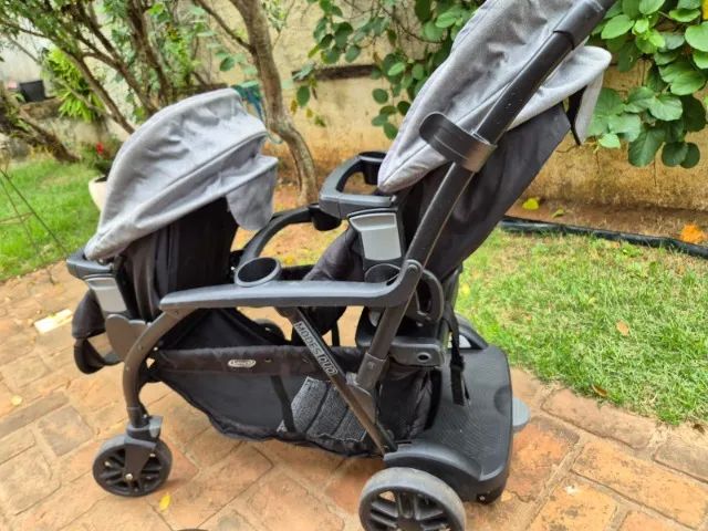 Carrinho de Bebê DUPLO importado c/27 posições + 2 bebês conforto p/ carro - Foto 4