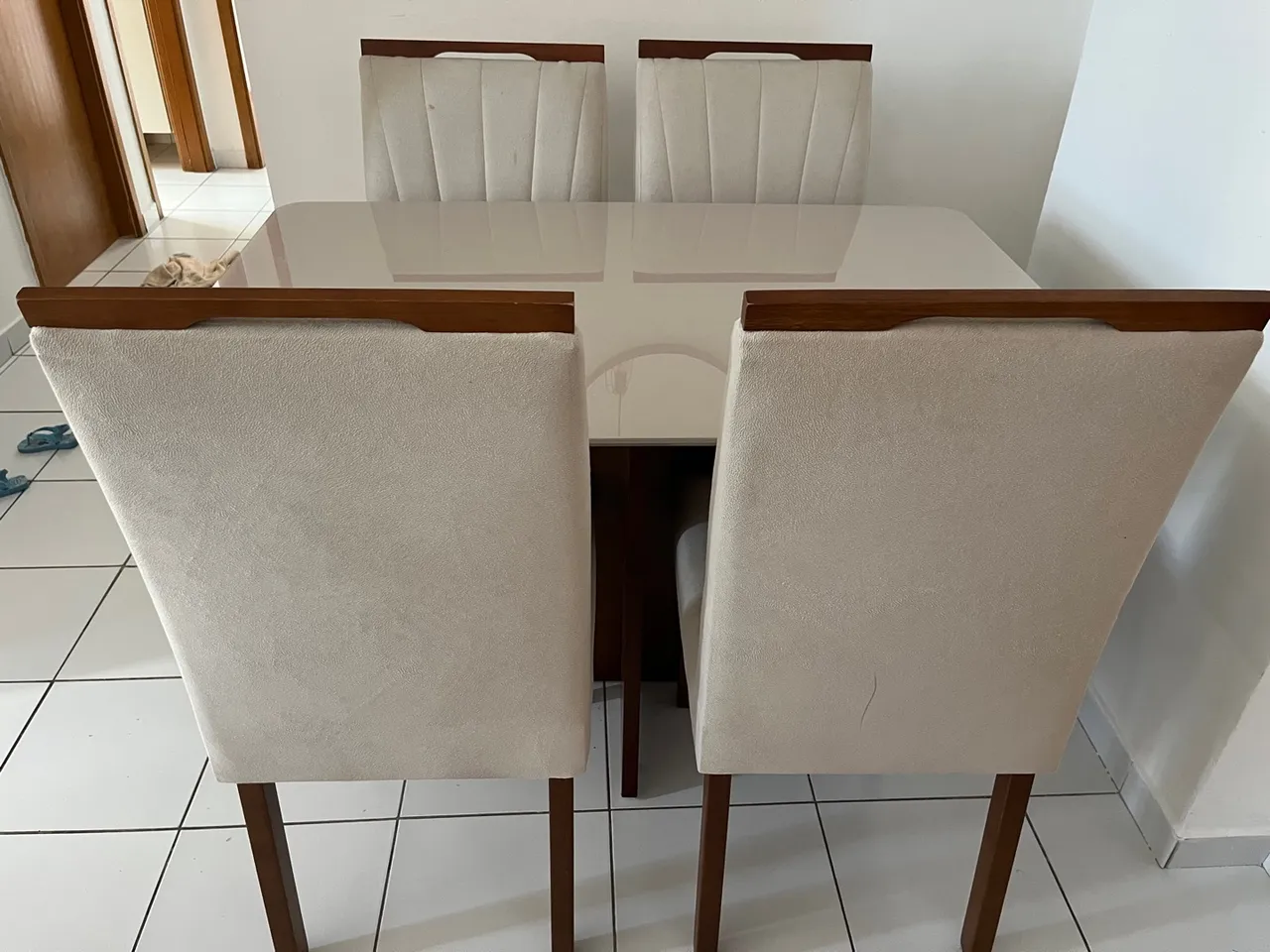 Mesa de Jantar com 4 Cadeiras