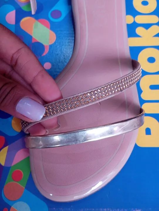 Sandálias douradas em ótimo estado - Foto 6