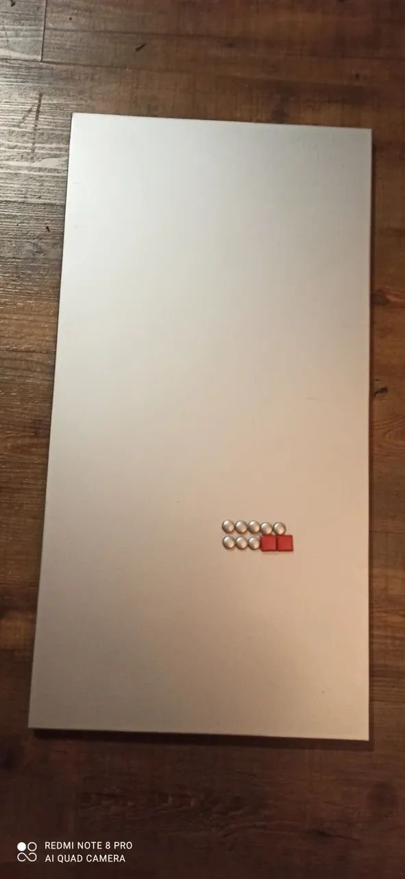 Quadro magnetico para avisos - Otimo estado