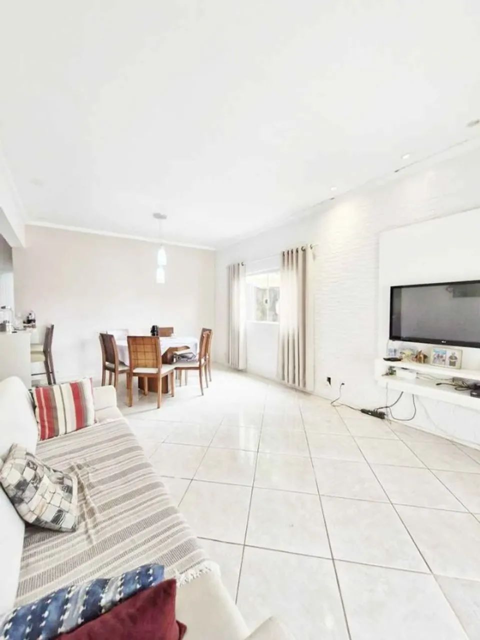 Casa com Espaço Gourmet | 5 Qts - Foto 3