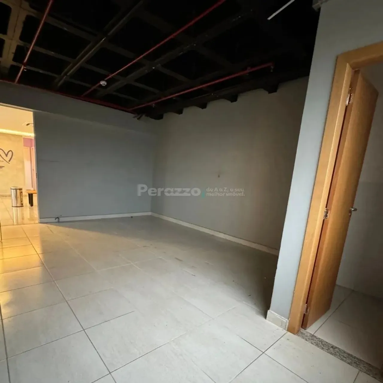 Ótima Sala Comercial localizada no Edifício Jardim Acrópolis. 2 MESES DE CARÊNCIA!