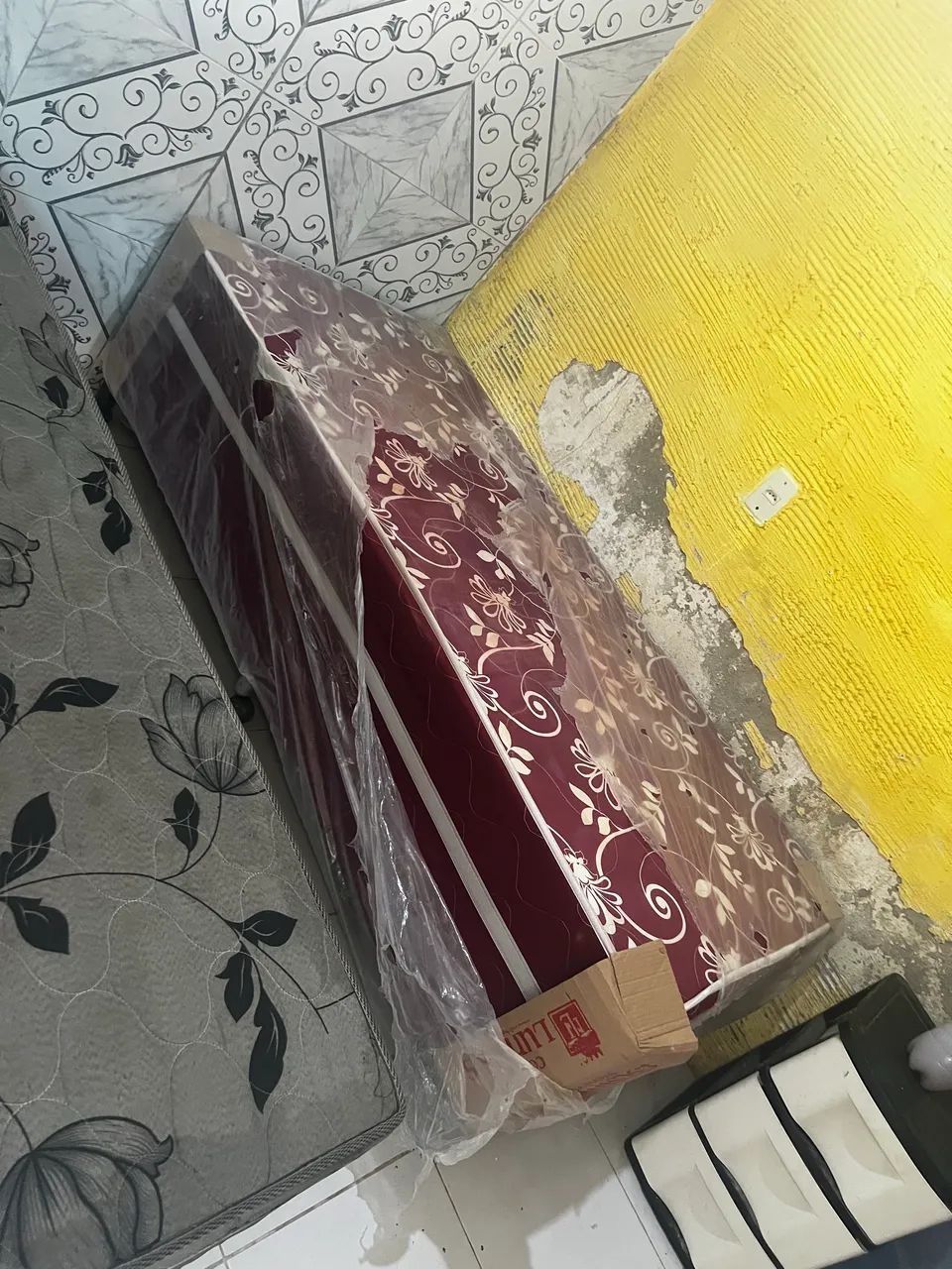 Single Box Bed64842117444993120