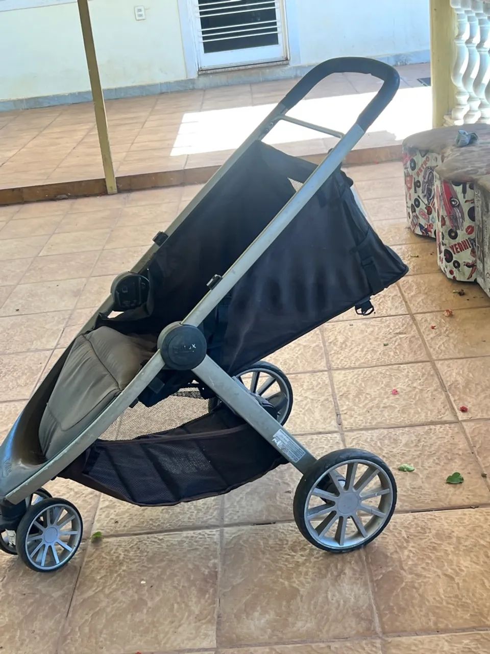 Carrinho britax usado  - Foto 4