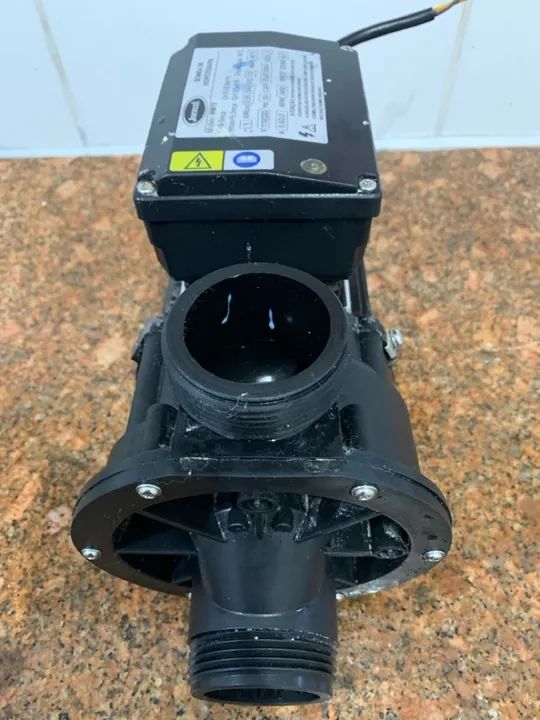 Bomba para Hidromassagem Jacuzzi usada. Com poucas horas de uso - Foto 3