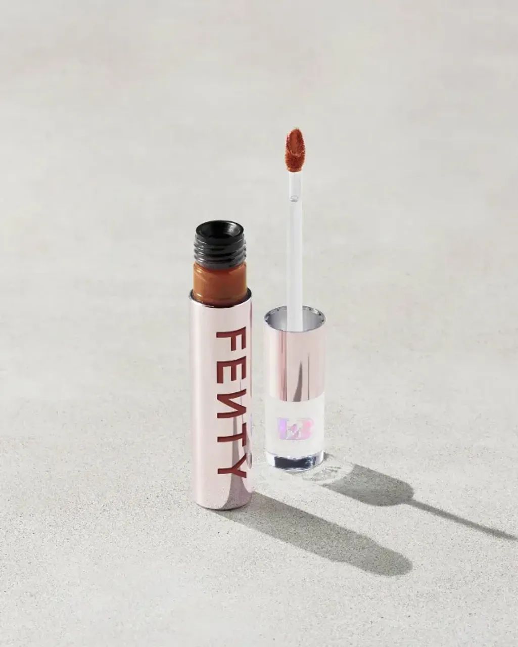 Batom liquido Fenty - Liquid Lipstick - Pow'r Thirsty - Cor 08