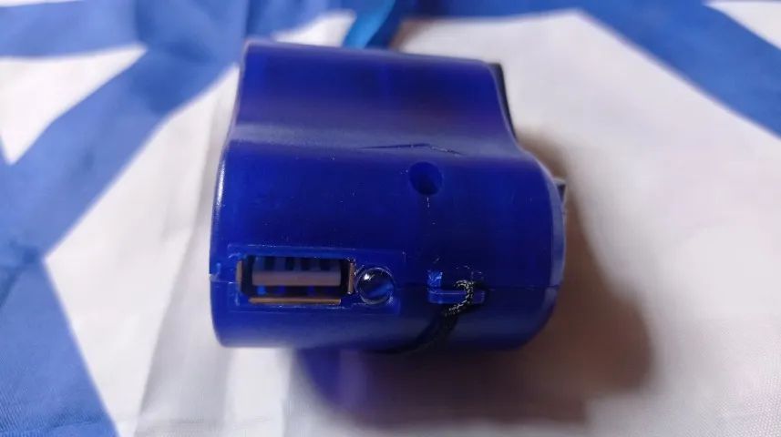 Carregador de emergência com manivela  - Foto 6