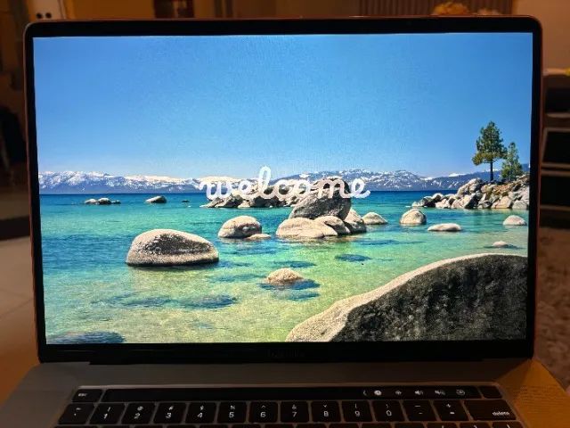 Macbook Pro 16 A2141 2019 i9 9880H 4.8Ghz SSD 1tb 32Gb Ram Radeon