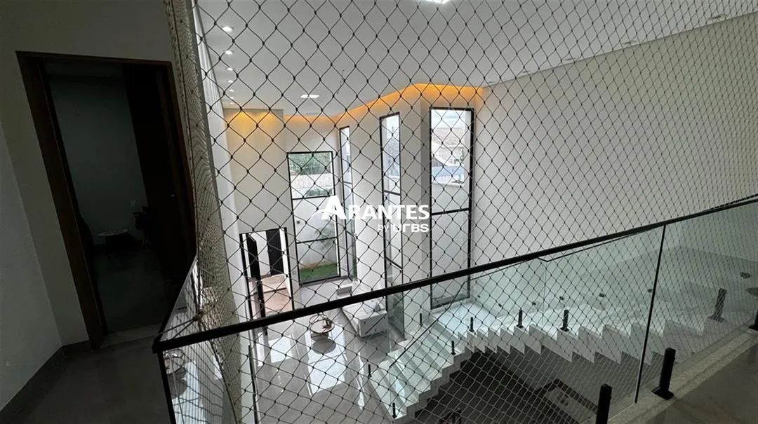 Casa com 257m² 3 quartos à venda no bairro Jardim Botânico em Uberlândia/MG - Foto 3