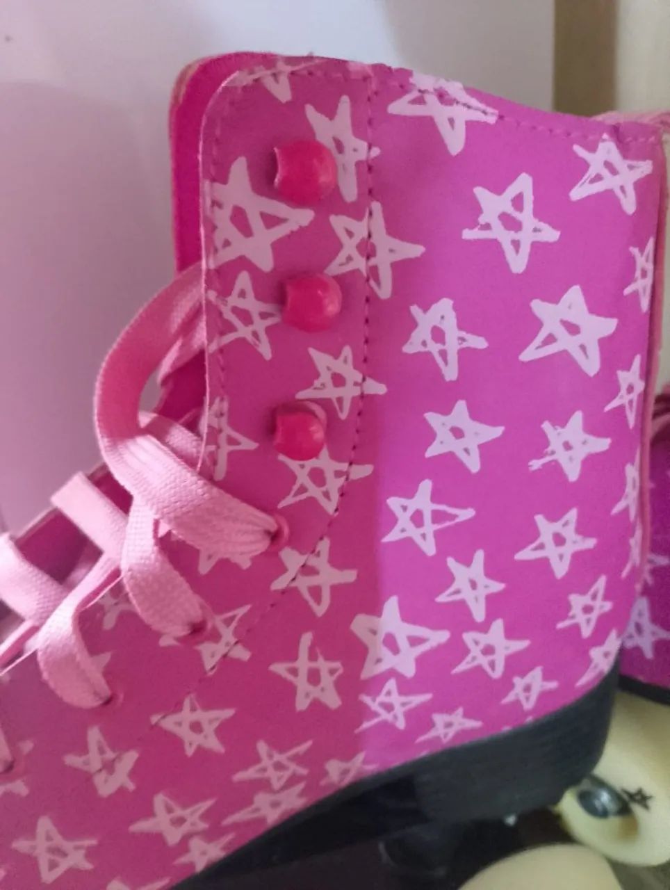 Patins Roller Dm Toys estrelado 4 rodas e freio frontal tm 36/37 - Foto 4