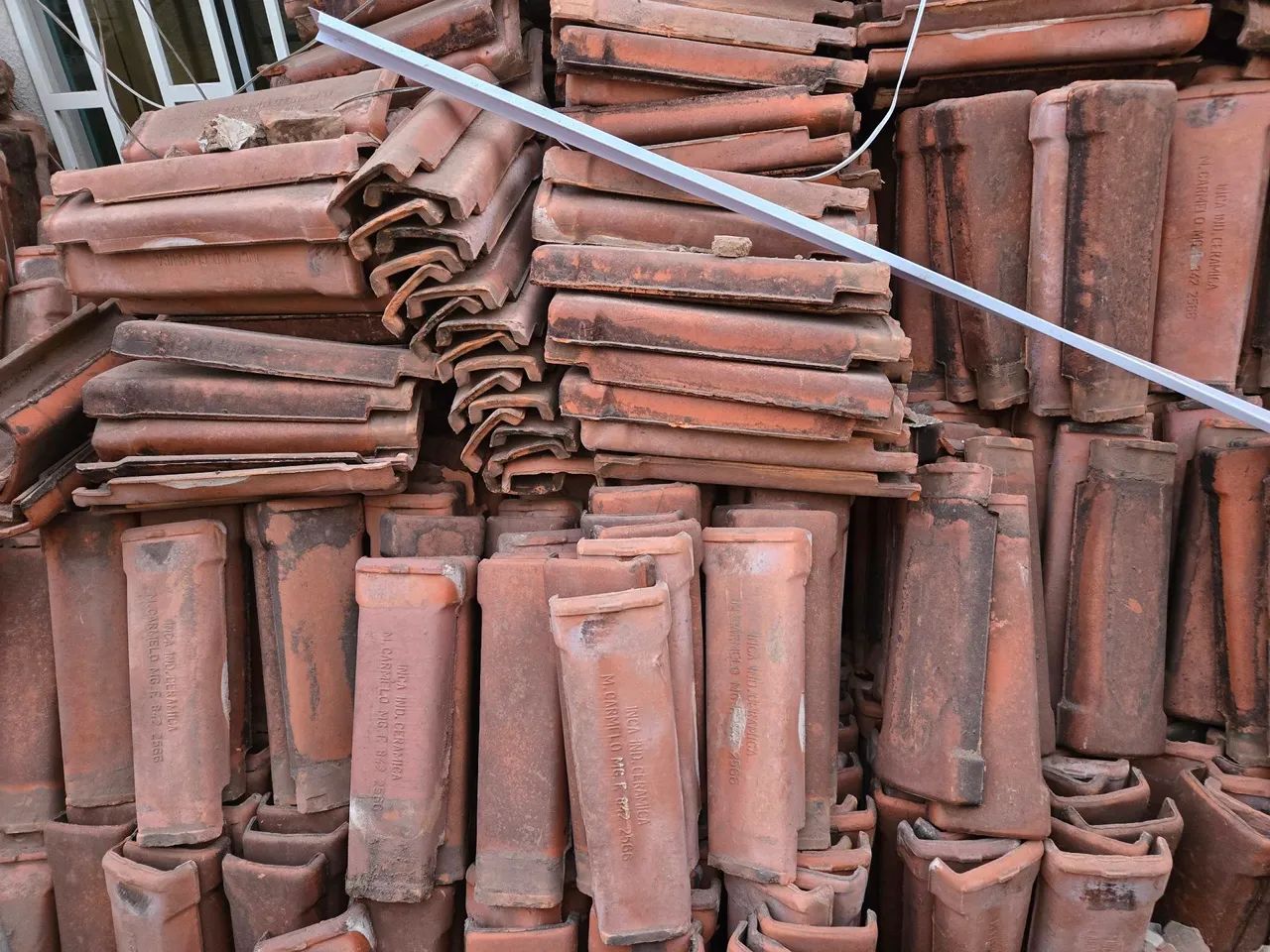 Telhas de Cerâmica para Construção