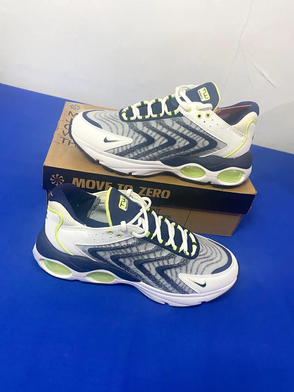 Tênis Nike Air max TW