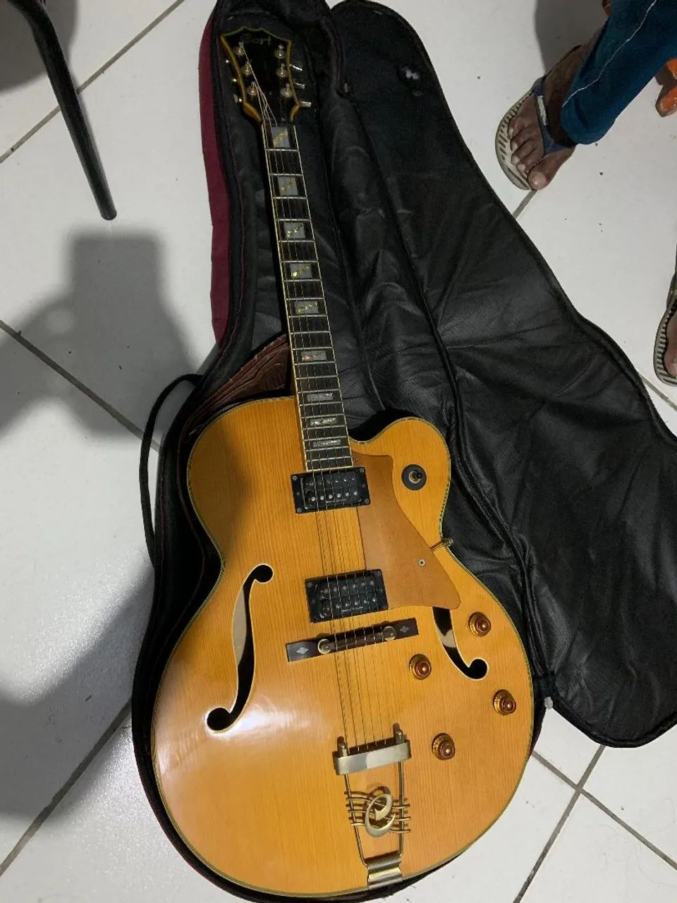 Violão/Guitarra Jazz Cort LCS-2