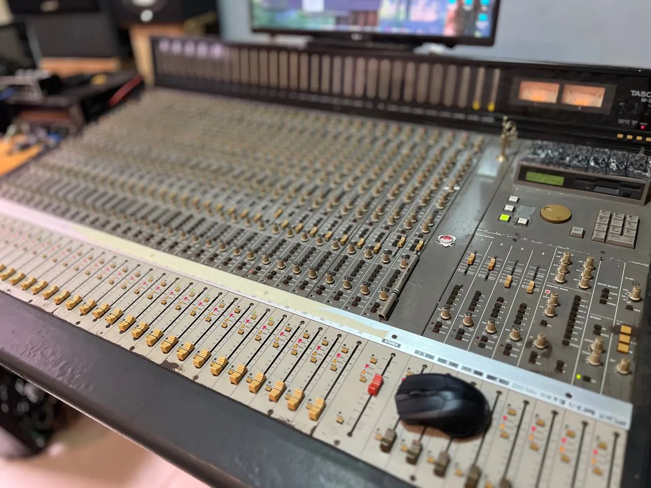 Mesa TASCAM 32 canais - Foto 2