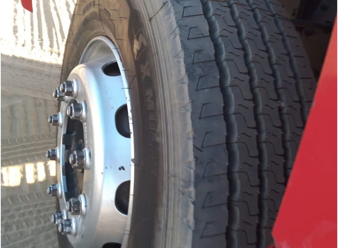 Mercedes Benz 1620 na carroceria  - Foto 8