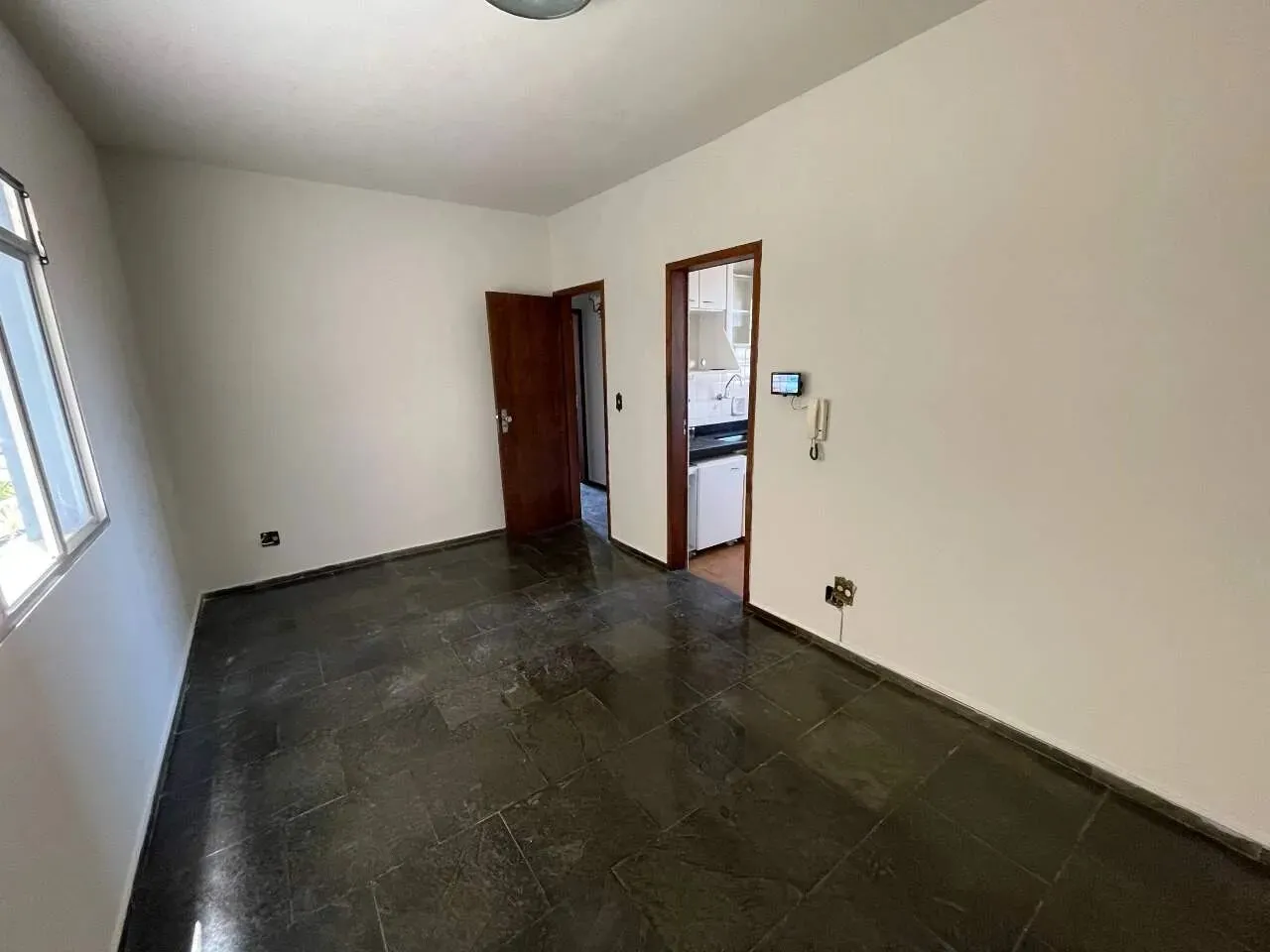 Apartamento 2 Quartos para Alugar no Colegio Batista