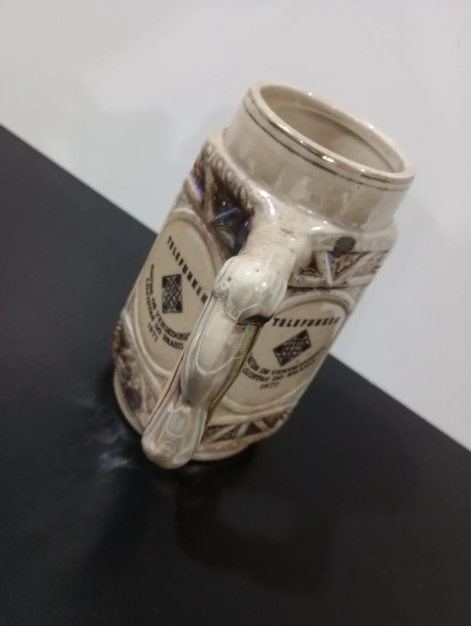 Caneca de porcelana antiga Telefunken ano de 1977 - Foto 4