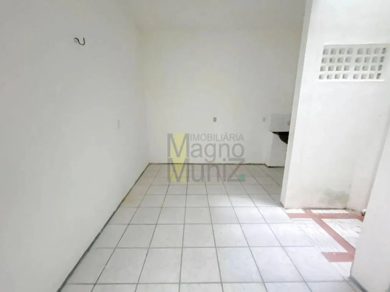 Kitnet com 1 quarto para alugar, 26 m² por R$ 625/ano - Aerolândia - Fortaleza/CE